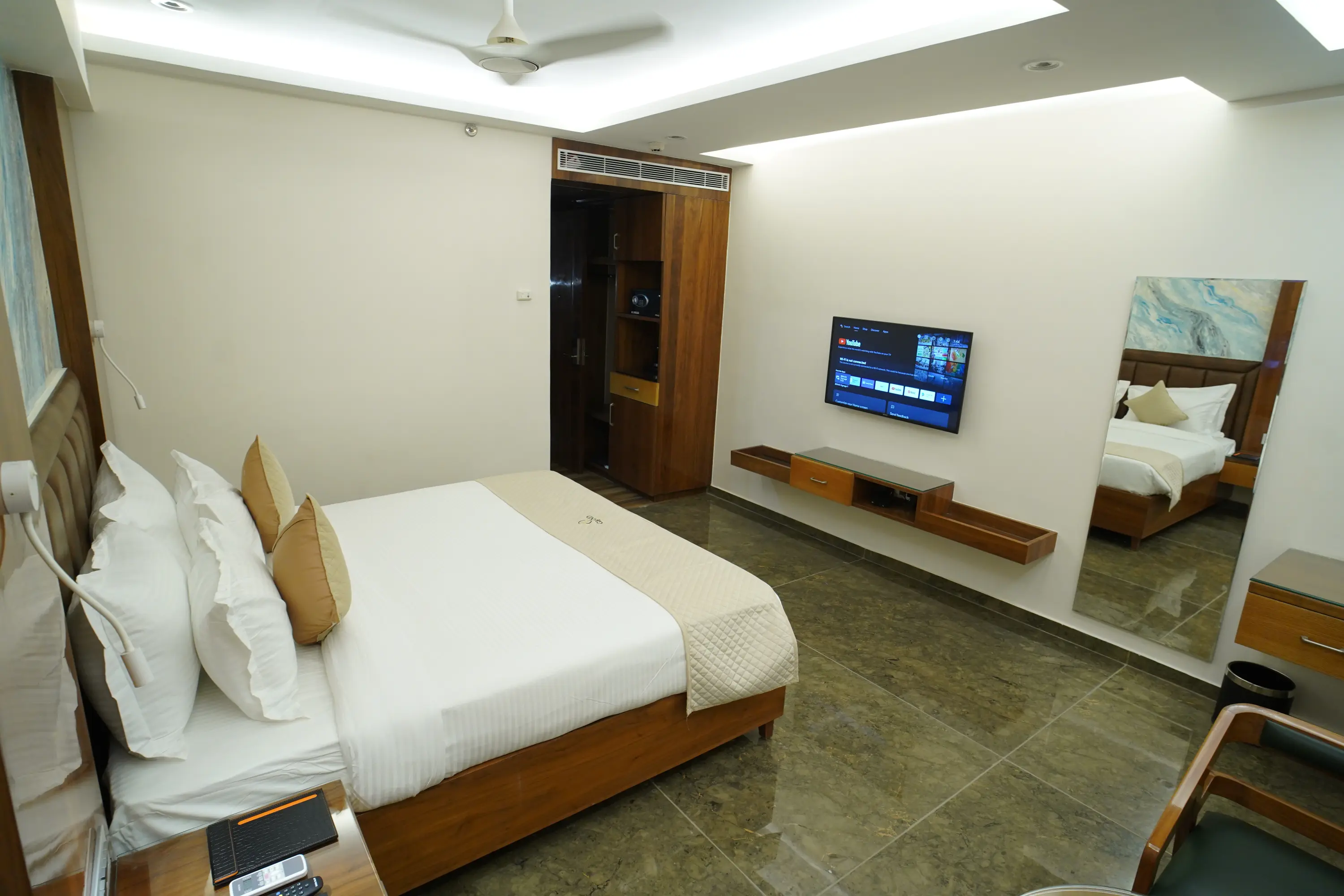 Suite Room