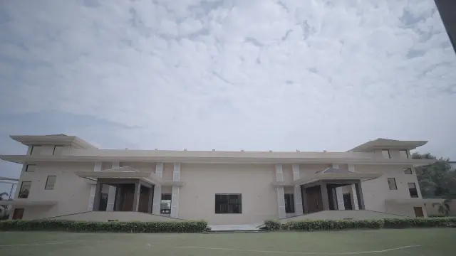VK Grand Lawn