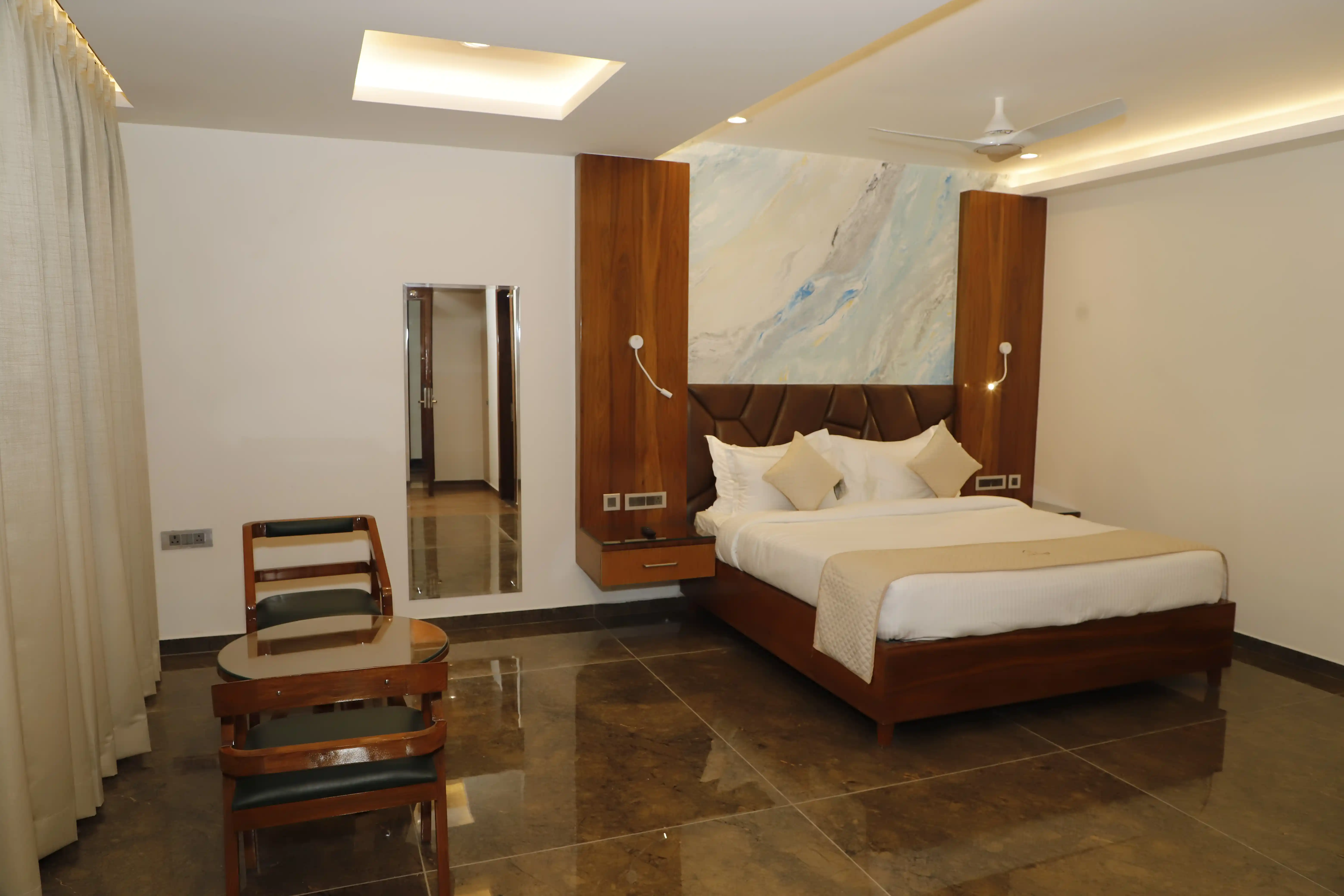 public/images/gallery/show-case-42